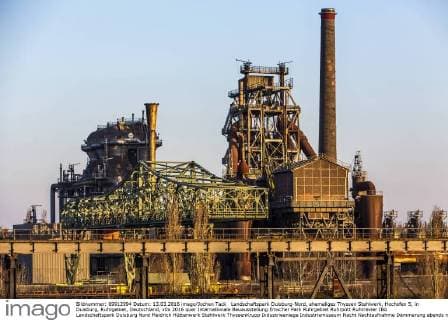 Landschaftspark Duisburg-Nord, ehemaliges Thyssen Stahlwerk, Hochofen 5, in Duisburg, Ruhrgebiet, Deutschland,