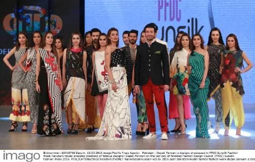 Pakistan : Depak Perwani s designs showcased in PFDC Sunsilk Fashion Week Pakistani model presents creations of famous designer Depak Perwani on the last day of Pakistan Fashion Design Council (PFDC) Sunsilk Fashion Week 2016.  RanaxSajidxHussain