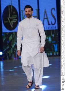 Pakistan : Khaadi Khas designs showcased in PFDC Sunsilk Fashion Week 2016 Pakistani model presents creations of the famous designer Khaadi Khas on the last day of Pakistan Fashion Design Council (PFDC) Sunsilk Fashion Week 2016.  RanaxSajidxHussain