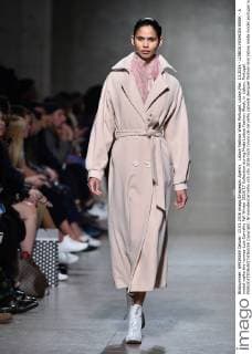 Lisboa Fashion Week Portugal, Lisbon,Mar. 13,2016 - LISBOA FASHION WEEK - A model walks the runway Luis Carvalho Fall Winter 2016 17 Collection during Moda Lisboa Fashion Week, in Lisbon, Portugal.  Copyright: BrunoxdexCarvalho