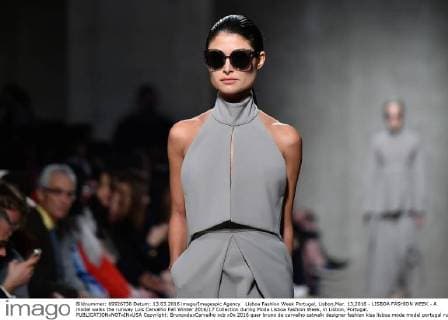 Lisboa Fashion Week Portugal, Lisbon,Mar. 13,2016 - LISBOA FASHION WEEK - A model walks the runway Luis Carvalho Fall Winter 2016 17 Collection during Moda Lisboa Fashion Week, in Lisbon, Portugal.  Copyright: BrunoxdexCarvalho