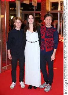 Louis Hofmann, Zoe Roth und Jannik Schümann bei der Verleihung vom 14. Deutschen Hoerfilmpreis am 15.03.2016 in Berlin Deutscher Hoerfilmpreis 2016 in Berlin 