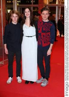 Louis Hofmann, Zoe Roth und Jannik Schümann bei der Verleihung vom 14. Deutschen Hoerfilmpreis am 15.03.2016 in Berlin Deutscher Hoerfilmpreis 2016 in Berlin 