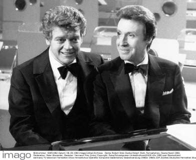 Danke Robert Stolz Danke Robert Stolt, Fernsehshow, Deutschland 1980, Moderation: Peter Alexander, Gaststar: Hermann Prey (links) Copyright: Roba Schweigmann UnitedArchives20426
