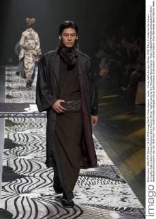 Japan : Jotaro Saito Autumn Winter 2016 Tokyo A model on the runway during the Jotaro Saito Kimono Designer 2016 Autumn Winter Fashion show at the Mercedes-Benz Fashion Week.  AlessandroxDixCiommo