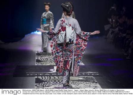 Japan : Jotaro Saito Autumn Winter 2016 Tokyo A model on the runway during the Jotaro Saito Kimono Designer 2016 Autumn Winter Fashion show at the Mercedes-Benz Fashion Week.  AlessandroxDixCiommo