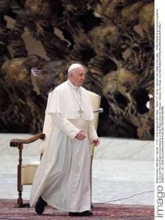 March 17, 2016 - Vatican City State (Holy See) - POPE FRANCIS during the audience to Harvard World Model United Nations in Aula Paolo VI at the Vatican. Vatican City State Holy See - ZUMAi15_