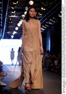 Plaza Indonesia Fashion week Spring Summer 2016 A model showcases the work of the designers from Opi Bachtiar, during the Plaza Indonesia Fashion Week Spring Summer 2016.  NatanaelxPohan