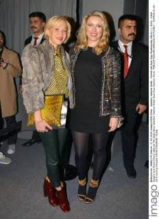Istanbul Fashion Week - Promis bei Sudi Etuz Modenschau March 17, 2016 - Kiera Chaplin and Oona Chanel attends Mercedes Benz Istanbul Fashion Week Sudi Etuz Fashion Show.  - ZUMAd118