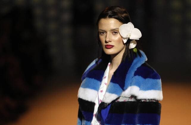 March 18, 2016 - A model presents a creation by Ukrainian designer Andre TAN during the 38th Ukrainian Fashion Week in Kiev, Ukraine, 18 March 2016. The fashion event presents 2016 collections by Ukrainian and international designers from 17 to 23 March. - ZUMAs334