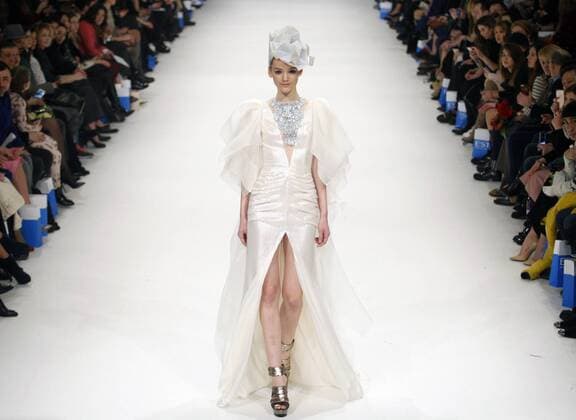March 21, 2016 - A model presents a creation by Ukrainian designer Aina GASSE during the 38th Ukrainian Fashion Week in Kiev, Ukraine, 21 March 2016. The fashion event presents 2016 collections by Ukrainian and international designers from 17 to 23 March. - ZUMAs334