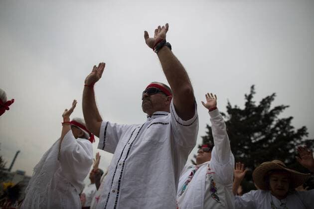 People take part in a ceremony to celebrate the spring equinox in the archaeological zone of Cuicuilco in Mexico City, capital of Mexico, on March 21, 2016. Spring equinox marks the sun s crossing of the Equator and the start of spring in the Northern Hemisphere. Each year, ceremonies are held in Mexico to celebrate the spring equinox. ) MEXICO-MEXICO CITY-SPRING-EQUINOX PedroxMera 