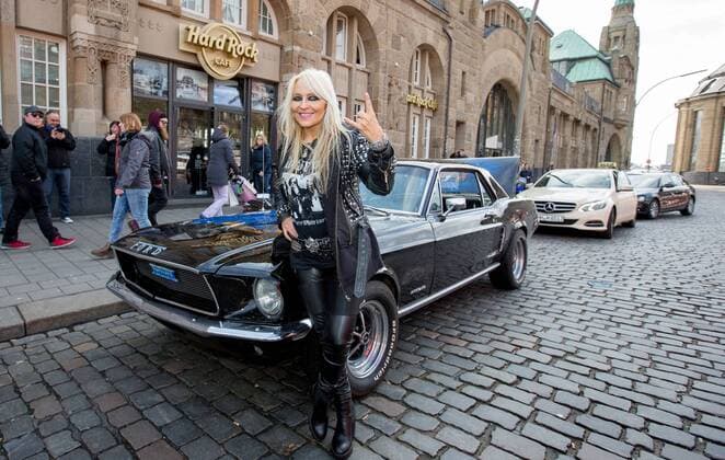 Hamburg DORO Pesch Videoweltpremiere fuer Ihre neue Single. Doro stellte im Hard Rock Cafe an den Hamburger Landungsbruecken ihre neue Single Love s Gone To Hell vor. Copyright: Jacobs Eibner-Pressefoto EP_DJS