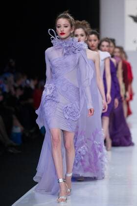 (160326) -- MOSCOW, March 25, 2016 -- Models present creations of Grace Chen during the Moscow Fashion Week China Night at Gostiny Dvor in Moscow, March 25, 2016. )(dh) RUSSIA-MOSCOW-FASHION WEEK-CHINA NIGHT BaixXueqi 