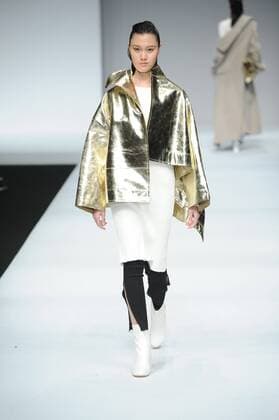 BEIJING, CHINA - MARCH 25: (CHINA OUT) A model showcases designs on the runway at ZHAO QIANYAN Collection during the Mercedes-Benz China Fashion Week Autumn Winter 2016 17 at 751D.Park on March 25, 2016 in Beijing, China.  CFP481722709