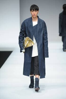 BEIJING, CHINA - MARCH 25: (CHINA OUT) A model showcases designs on the runway at ZHAO QIANYAN Collection during the Mercedes-Benz China Fashion Week Autumn Winter 2016 17 at 751D.Park on March 25, 2016 in Beijing, China.  CFP481722721