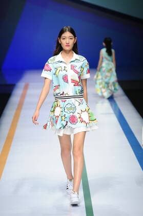 BEIJING, CHINA - MARCH 27: (CHINA OUT) A model showcases designs on the runway at COMME TU ES Collection during the Mercedes-Benz China Fashion Week Autumn Winter 2016 2017 at Beijing Hotel on March 27, 2016 in Beijing, China.  CFP481794502