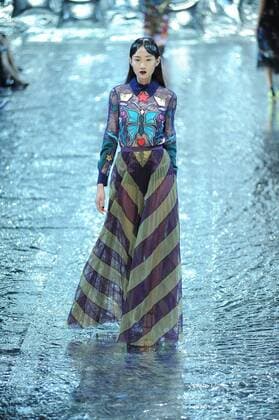 BEIJING, CHINA - MARCH 27: (CHINA OUT) A model showcases designs on the runway at Mary Katrantzou Collection during the Mercedes-Benz China Fashion Week Autumn Winter 2016 2017 at 751D.Park on March 27, 2016 in Beijing, China.  CFP481794592
