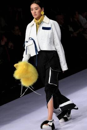 (160329) -- BEIJING, March 29, 2016 -- A model presents fashion creations during a show titled Beijing Institute of Fashion Technology¡¤Emerging Design Collection at China Fashion Week in Beijing, capital of China, March 29, 2016. The theme of the fashion show is Micro to Wave . ) (mcg) CHINA-BEIJING-FASHION WEEK- MICRO TO WAVE (CN) LixMingfang 