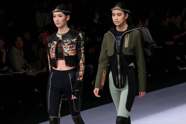 (160329) -- BEIJING, March 29, 2016 -- Models present fashion creations during a show titled Beijing Institute of Fashion Technology¡¤Emerging Design Collection at China Fashion Week in Beijing, capital of China, March 29, 2016. The theme of the fashion show is Micro to Wave . ) (mcg) CHINA-BEIJING-FASHION WEEK- MICRO TO WAVE (CN) LixMingfang 