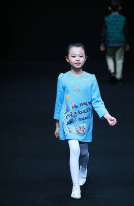 BEIJING, CHINA - MARCH 29: (CHINA OUT) A model showcases designs on the runway at MINI PETREL Collection during the Mercedes-Benz China Fashion Week Autumn Winter 2016 2017 at 751D¡¤PARK on March 29, 2016 in Beijing, China.  CFP481886770