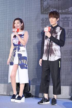 Selina and Ke-Chun Wu host 2016 Hito Pop Music Awards in Taipei, Taiwan, China on 30th March, 2016.  20160331004007