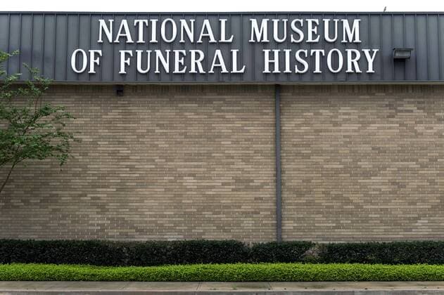 March 31, 2016 - Houston, Texas, U.S. - Founded in 1992, and housing America s largest collection of historical funeral service items in a 20,500 square-foot facility, the National Museum of Funeral History celebrates the heritage of the funeral services industry with 13 permanent and additional special exhibits. Houston U.S. - ZUMAce6_