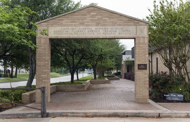 March 31, 2016 - Houston, Texas, U.S. - Founded in 1992, and housing America s largest collection of historical funeral service items in a 20,500 square-foot facility, the National Museum of Funeral History celebrates the heritage of the funeral services industry with 13 permanent and additional special exhibits. Houston U.S. - ZUMAce6_