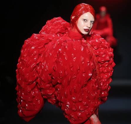 BEIJING, CHINA - MARCH 31: (CHINA OUT) A model showcases designs on the runway at Sheguang Hu Collection during the Mercedes-Benz China Fashion Week Autumn Winter 2016 2017 at 751D.Park on March 31, 2016 in Beijing, China.  CFP481980088