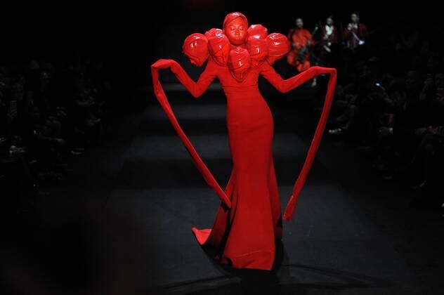 BEIJING, CHINA - MARCH 31: (CHINA OUT) A model showcases designs on the runway at Sheguang Hu Collection during the Mercedes-Benz China Fashion Week Autumn Winter 2016 2017 at 751D.Park on March 31, 2016 in Beijing, China.  CFP481980238