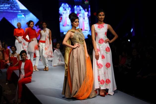 Nepal: TGIF Fashion week in Kathmandu Models wear designers creation on the last day of TGIF Nepal Fashion week in Kathmandu, Nepal.  ArchanaxShrestha