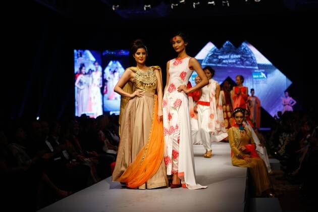 April 2, 2016 - Kathmandu, Nepal - Models presents a creation by a local designer during the final day of Nepal Fashion Week in Kathmandu, Nepal on April 2, 2016. Kathmandu Nepal  - ZUMAn230