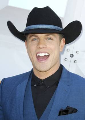 Country Music Awards in Las Vegas Dustin Lynch 51ST ANNUAL ACADEMY OF COUNTRY MUSIC AWARDS: ARRIVALS Las Vegas Patrick Rideaux PicturePerfect