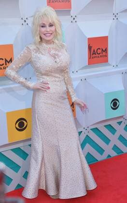 Country Music Awards in Las Vegas April 4, 2016 - Las Vegas, Nevada, United States of America - Singer Dolly Parton attends the 51st Academy Of Country Music Awards on April 3, 2016 at MGM Grand Arena in Las Vegas, Nevada Las Vegas United States of America - ZUMAt114