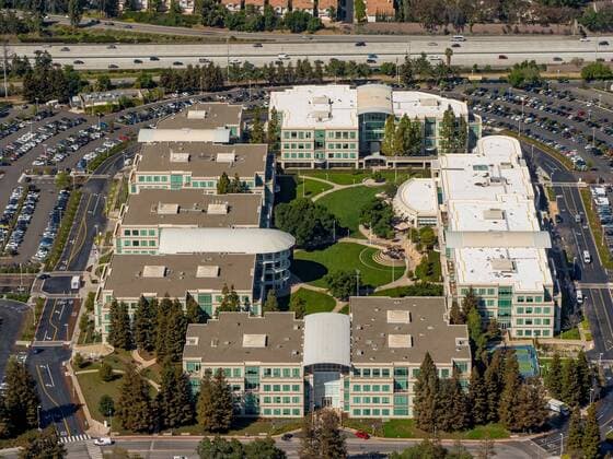 IMAGO History, 250 Jahre USA, Digitales Zeitalter: Entwicklung des Internets und Aufstieg von Silicon Valley Apple Campus I, Apple Inc., Apple Universität,Infinite loop , Silicon Valley, Kalifornien, Vereinigte Staaten von Amerika, Cupertino, California, USA !ACHTUNGxMINDESTHONORARx60xEURO!