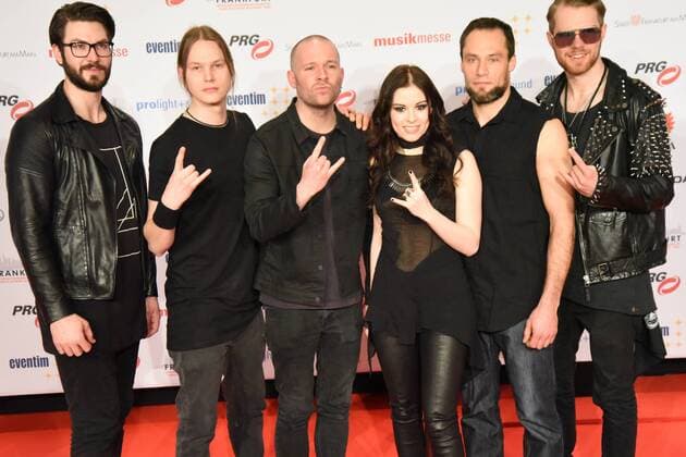 04.04..2016 xmfx Frankfurt am Main, Messe red carpet, Roter Teppich PRG Live Entertainment Award (LEA) 2016 Beyond the Black deutsche Symphonic-Metal-Band