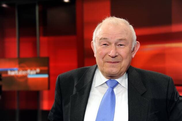 Der Politiker Günther Beckstein, CSU, Ehem. Bayerischer Innenminister (1993-2007) zu Gast in der ARD Talkshow Hart aber Fair am 04.04.2016 in Köln.