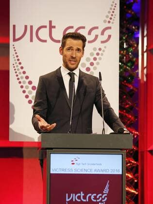 Alexander Mazza bei der Verleihung VICTRESS Award 2016 im Hotel Titanic Chausseestr. Berlin.