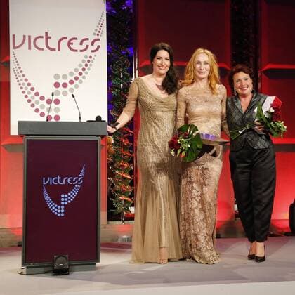 Sonja Fusati, Andrea Sawatzki, Georgia Tornow bei der Verleihung VICTRESS Award 2016 im Hotel Titanic Chausseestr. Berlin.