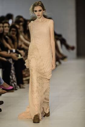 BELO HORIZONTE, MG - 04 06 2016: MINAS SPRING SUMMER TREND - Model during the parade of Grife Lino Villaventura during Minas Trend Spring Summer 2016.  Mour?oxPanda