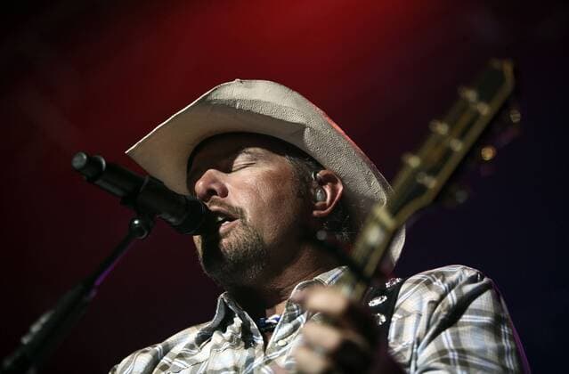 Aug. 31, 2011 - Falcon Heights, MN, U.S. - Toby Keith performed at the State Fair Grandstand in Falcon Heights, Minn., Wednesday, August 31, 2011. (KYNDELL HARKNESS STAR TRIBUNE) kyndell.harkness@startribune.com ORG XMIT: MIN2014081515054048 - ZUMAm42_