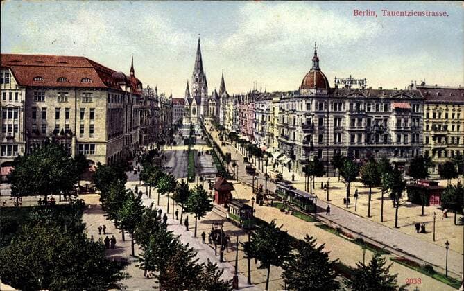 Berlin Schöneberg, Blick über die Tauentzienstraße, KaDeWe, Kirche !AUFNAHMEDATUM GESCHÄTZT!