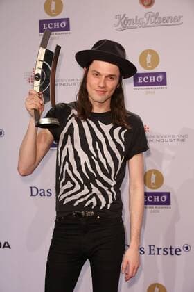 Preisträger James Bay bei der Verleihung vom Echo am 07.04.2016 in Berlin Echo Verleihung 2016 in Berlin- Preistraeger Gewinner 