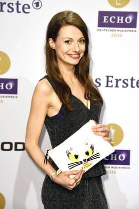 Julia Hartmann bei der 25. Verleihung des Echo 2016 in der Messe Berlin. Berlin, 07.04.2016 Foto:xFredericx xFuturexImage