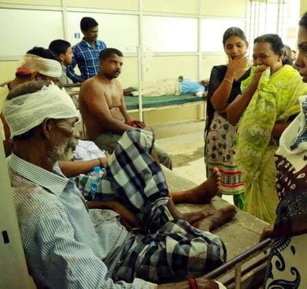 (160410) -- KERALA (INDIA), April 10, 2016 -- Injured people are sent to a hospital for treatment in the southern Indian state Kerala, on April 10, 2016. In a major tragedy, over 80 people, including some policemen, were killed and 250 injured in a major fire caused by festive firework at the famous Puttingal Devi temple in Paravur, Kollam of the southern Indian state Kerala early Sunday morning, said police. INDIA-KERALA-PUTTINGAL DEVI TEMPLE-FIRE Stringer 