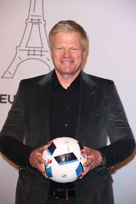 Oliver Kahn bei dem ZDF Fototermin zur Fussball-Europameisterschaft 2016 in Frankreich (vom 10.06.- 10.07.2016) am 11.04.2016 in Berlin ZDF Fototermin zur Fussball-EM 2016 in Berlin 