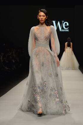 SHANGHAI, April 11, 2016 --Models present fashion creations of We Couture 2016 Autumn Winter Collection during the Shanghai Fashion Week in Shanghai, east China, April 11, 2016. ) (yxb) CHINA-SHANGHAI-FASHION WEEK (CN) GuoxChangyao 