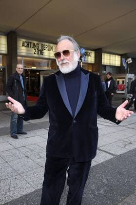Friedrich Liechtenstein bei der Eröffnung des Filmfestivals achtung berlin - new berlin film award mit dem Film Mann im Spagat: Pace, Cowboy, Pace im Kino International. Berlin, 13.04.2016 Foto:xS.xGabschx xFuturexImage