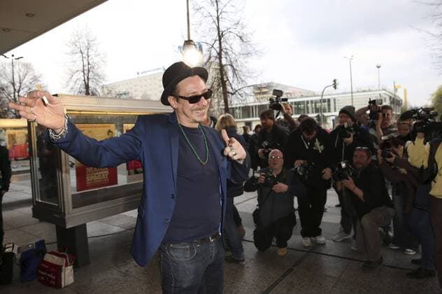 Milton Welsh bei der Eröffnung des Filmfestivals achtung berlin - new berlin film award mit dem Film Mann im Spagat: Pace, Cowboy, Pace im Kino International. Berlin, 13.04.2016 Foto:xS.xGabschx xFuturexImage