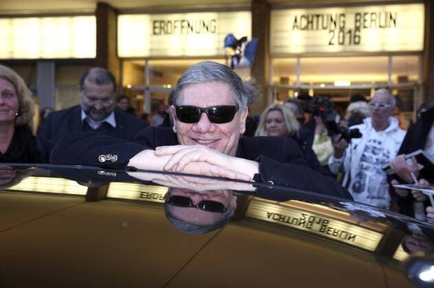 Claude-Oliver Rudolph bei der Eröffnung des Filmfestivals achtung berlin - new berlin film award mit dem Film Mann im Spagat: Pace, Cowboy, Pace im Kino International. Berlin, 13.04.2016 Foto:xS.xGabschx xFuturexImage